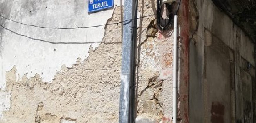 CASA A RESTAURAR EN RIBEIRA