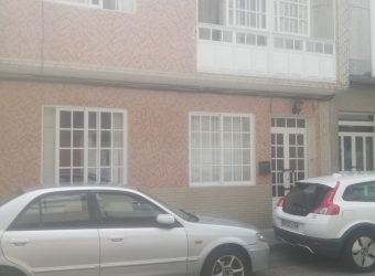 CASA CON FINCA EN POBRA DO CARAMIÑAL