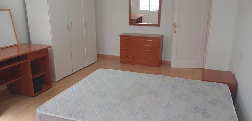 PISO EN RIBEIRA