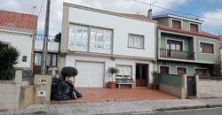 CHALET PAREADO EN POBRA DO CARAMIÑAL