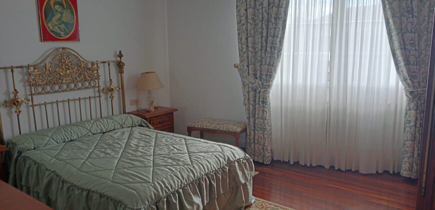 CHALET PAREADO EN POBRA DO CARAMIÑAL