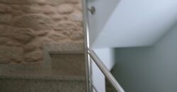 CASA DE PIEDRA RECIEN RESTAURADA EN POBRA DO CARAMIÑAL