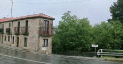 CASA DE PIEDRA RECIEN RESTAURADA EN POBRA DO CARAMIÑAL
