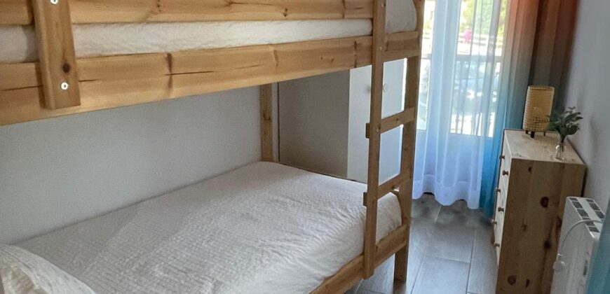 CASA DE PIEDRA RECIEN RESTAURADA EN POBRA DO CARAMIÑAL