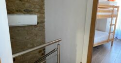 CASA DE PIEDRA RECIEN RESTAURADA EN POBRA DO CARAMIÑAL