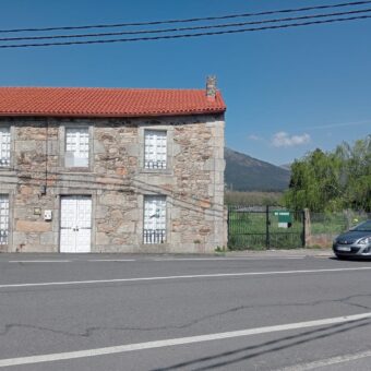 CASA CON FINCA EN POBRA DO CARAMIÑAL