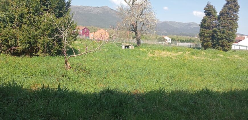 CASA CON FINCA EN POBRA DO CARAMIÑAL