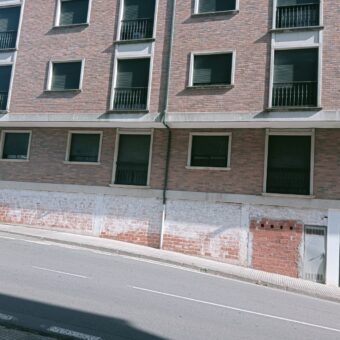 LOCAL COMERCIAL SIN ACONDICIONAR EN RIBEIRA