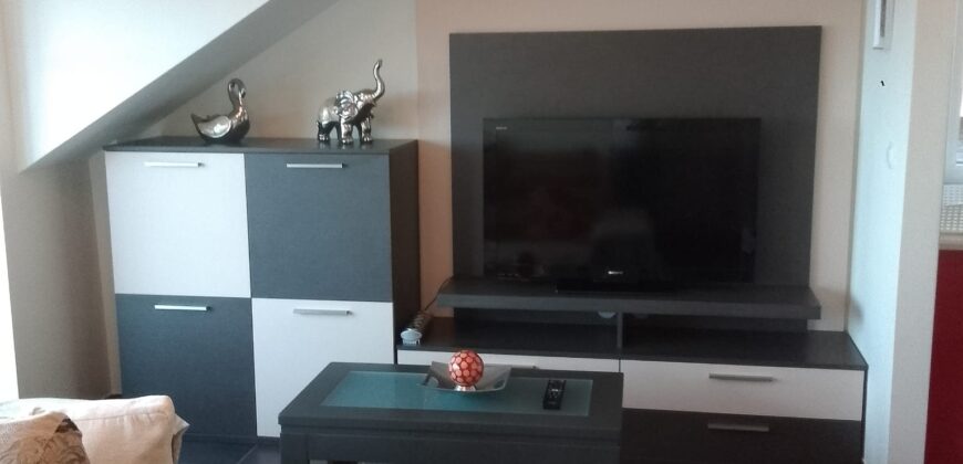 APARTAMENTO CON PISCINA COMUNITARIA EN PALMEIRA