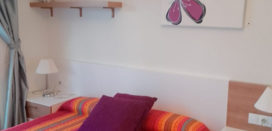 APARTAMENTO CON PISCINA COMUNITARIA EN PALMEIRA