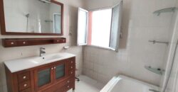 CHALET ADOSADO EN RIBEIRA